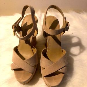 Aldo Cream Suede Wedge Platform Heels Size 6